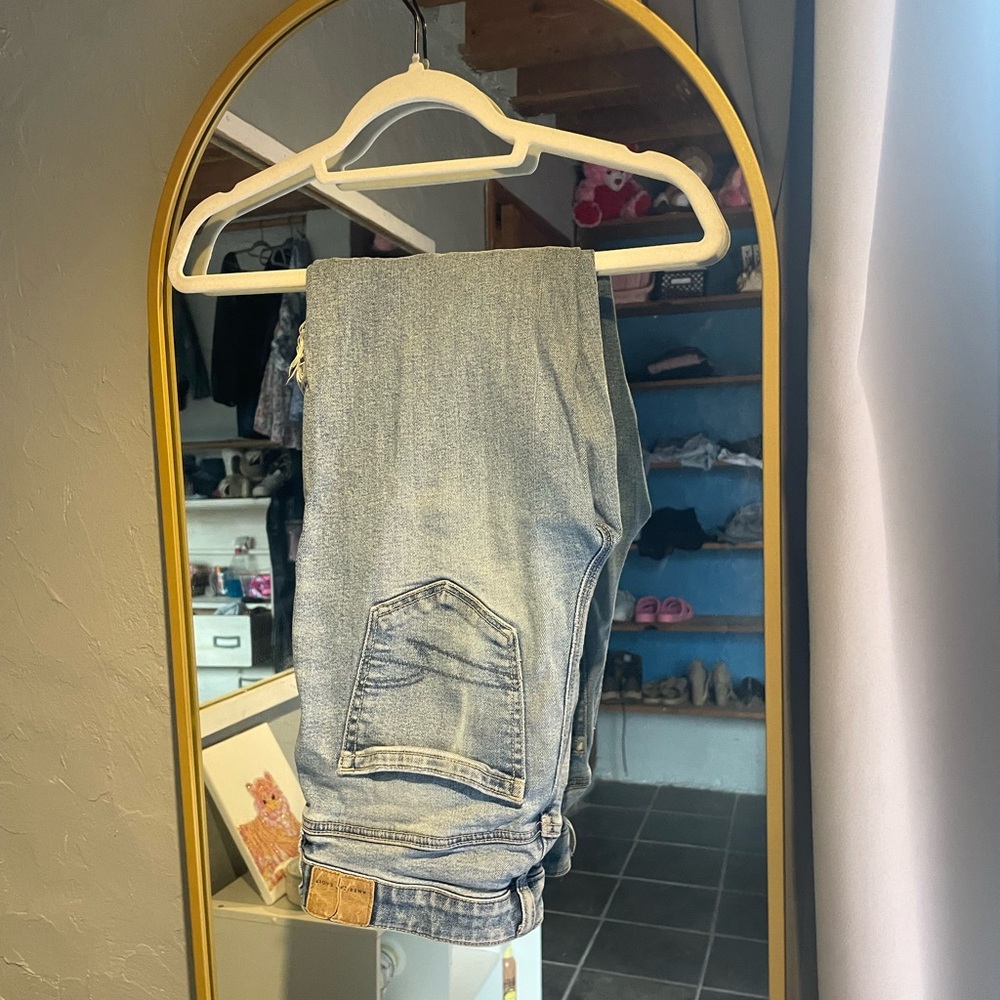 American Eagle Outfitters Strigid Blue Jeans